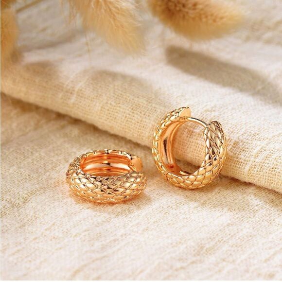 Gold 14k Gold Plated Snake Print Hoop Earrings - Picture 1 of 4